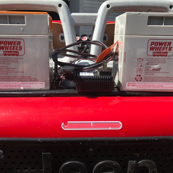 Fisher-Price Power Wheels Jeep Hurricane - Picture 8 of 8